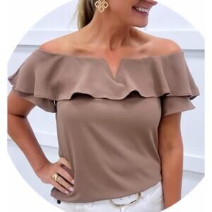 Les Amis Nadia off the shoulder blouse NWT size small‎